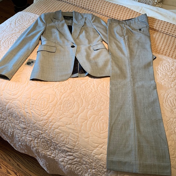 Zara Jackets & Blazers - 🩶 Limited Edition ZARA Wool/Silk Woman Suit , Size 6, Grey color